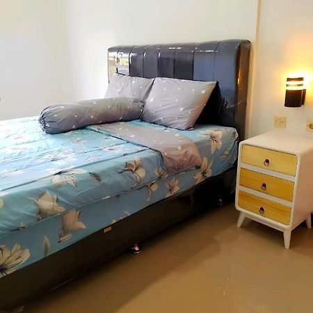 Homestay Omah Putih Bantul Exteriör bild